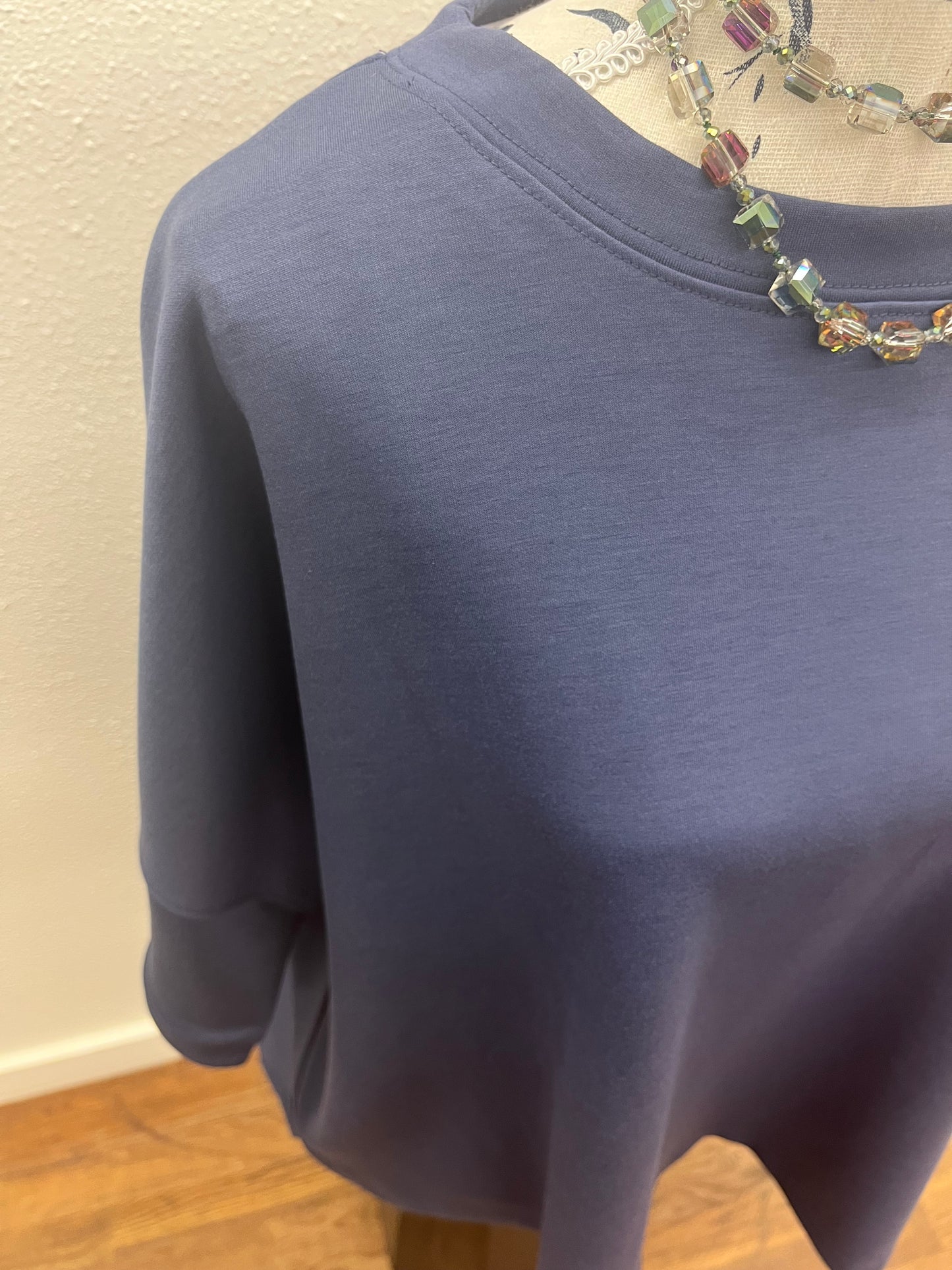 Scuba round neck top with side slits