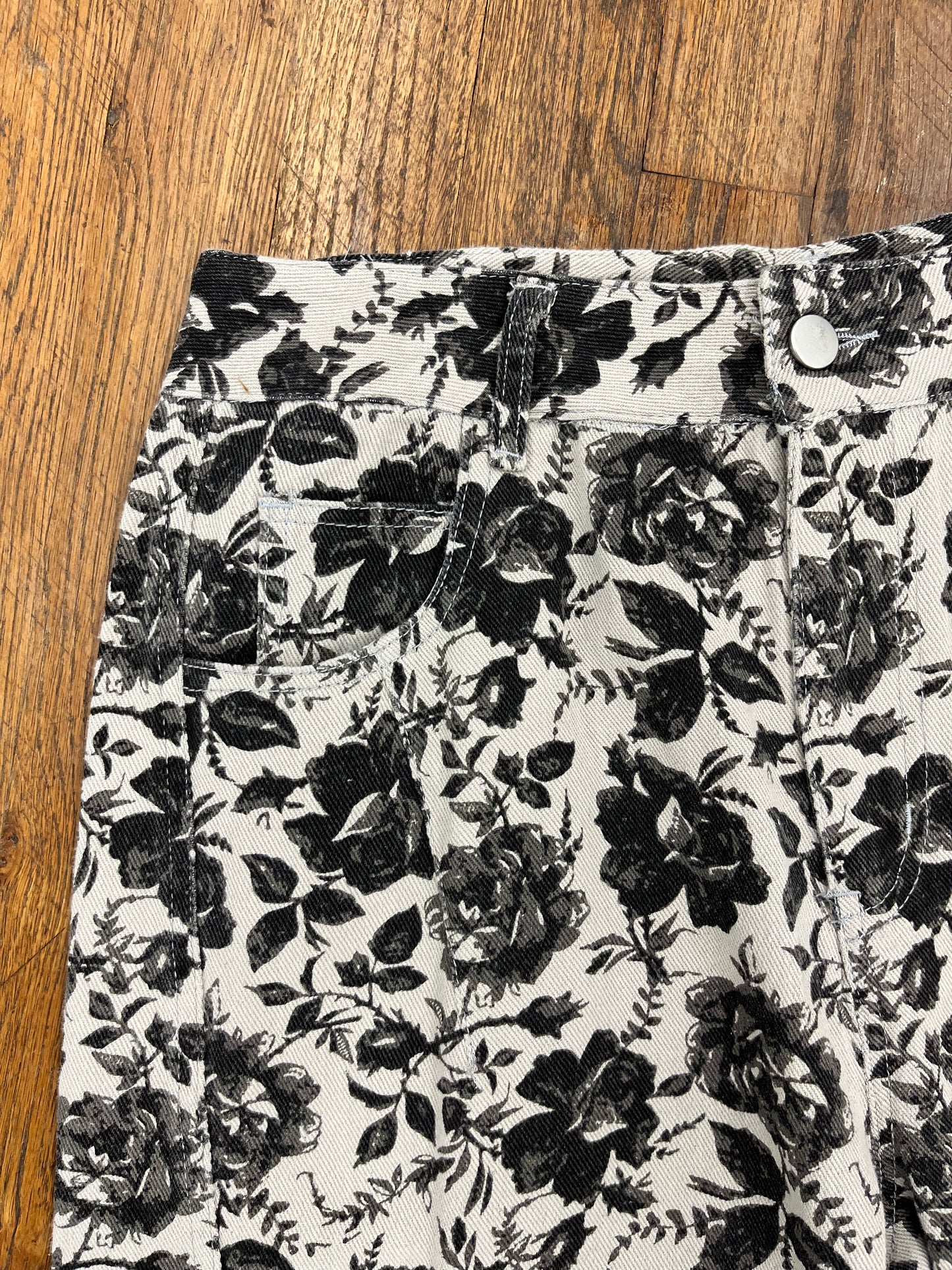 Rose printed twill barrel prints