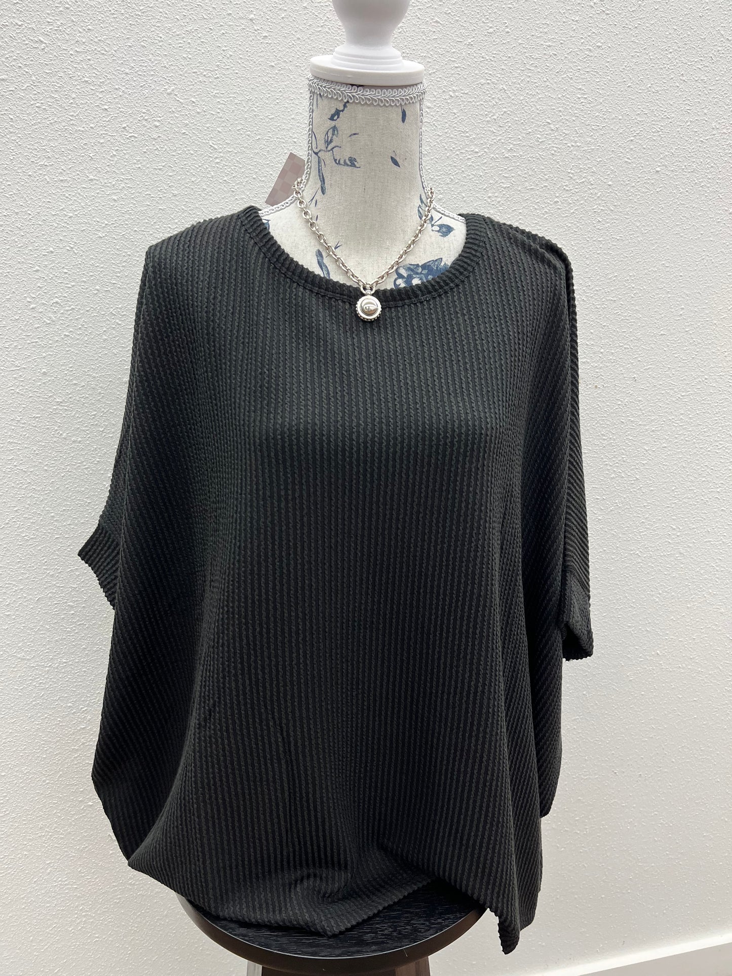 Raised rib bat sleeve top