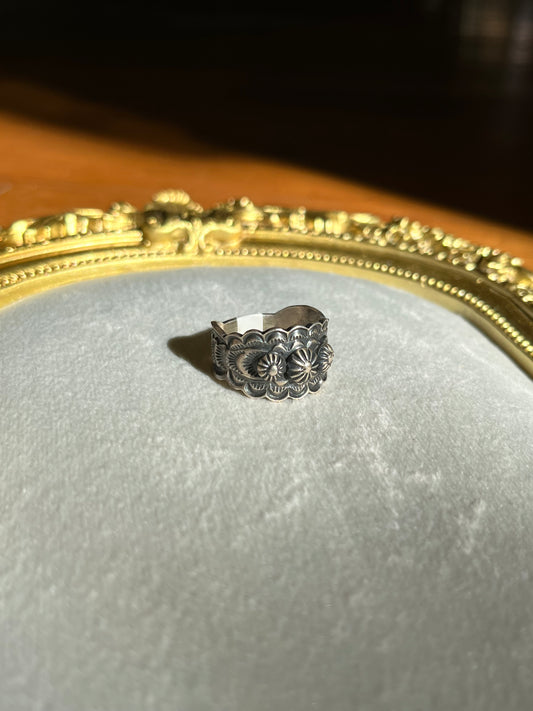 Navajo S/S Flower Cigar Ring