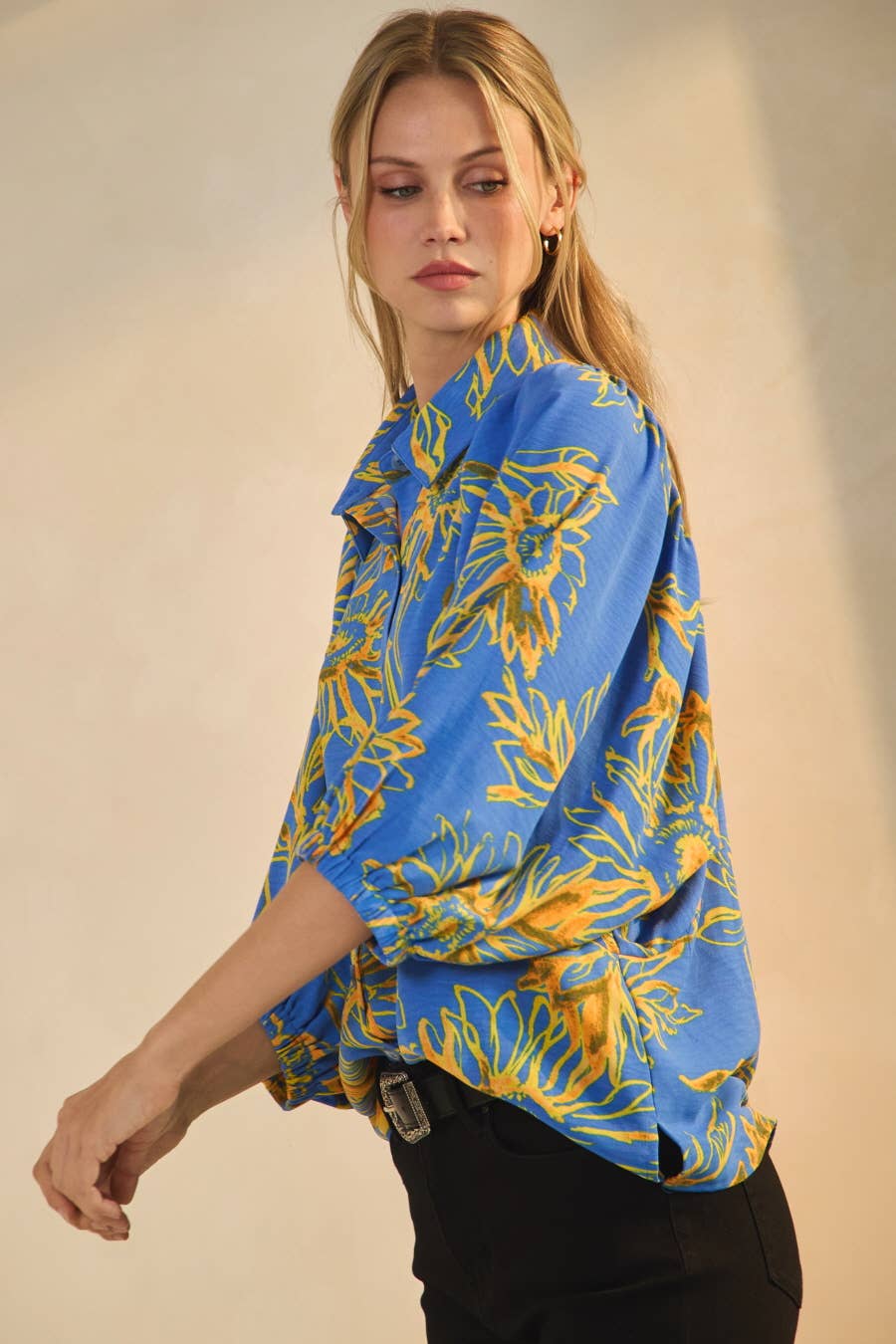 Bold Floral Printed Puff Sleeve Blouse