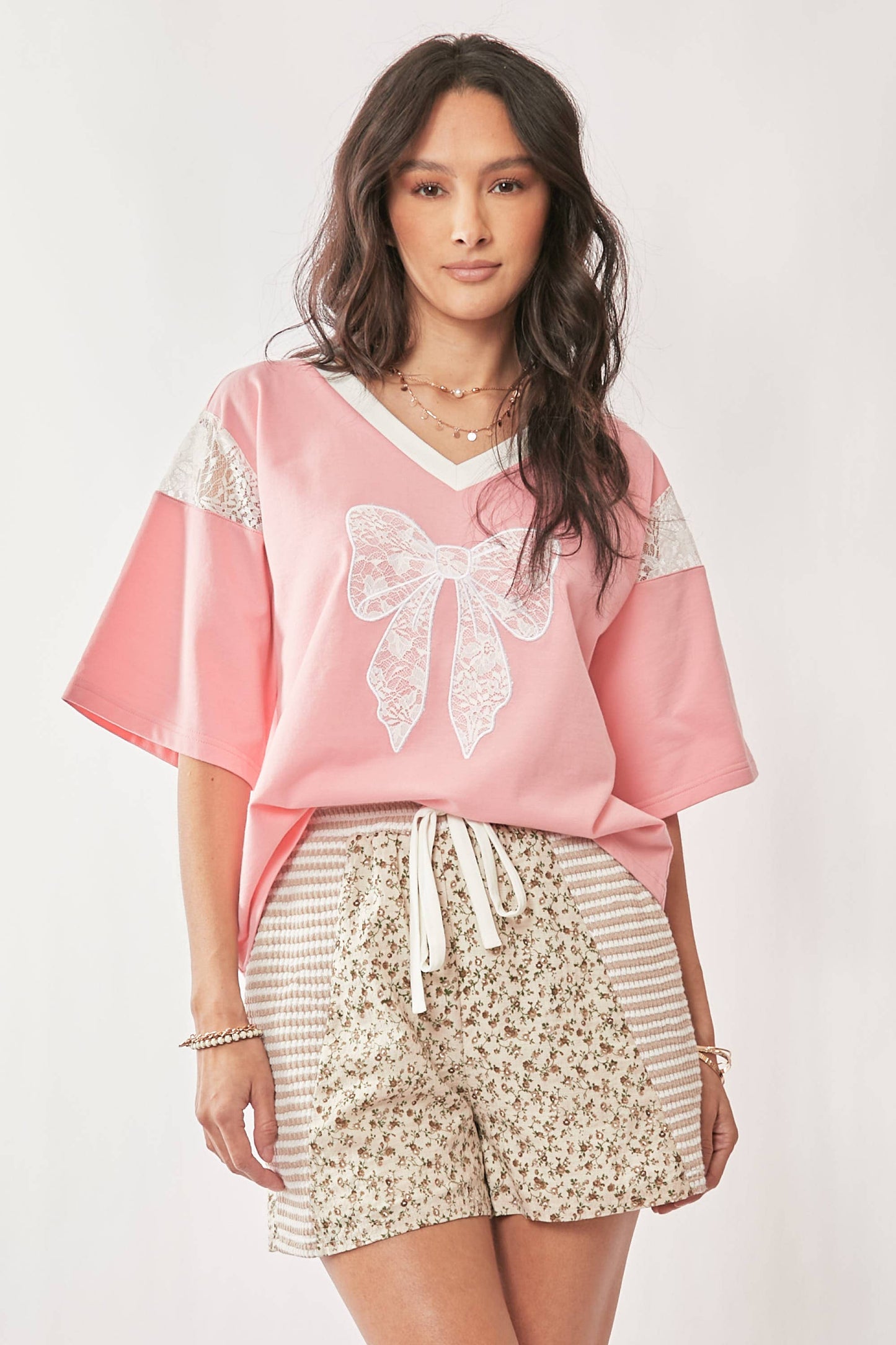 LACE EMBROIDERED RIBBON PATCH SHORT SLEEVE TOP