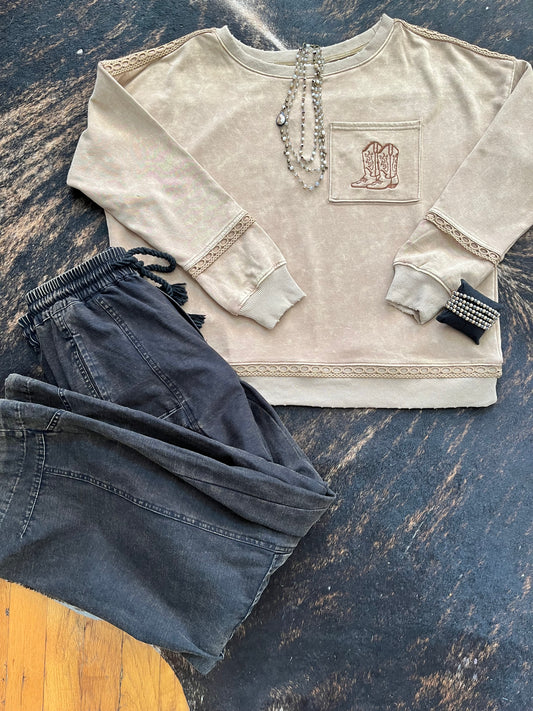 Black big pocket trousers