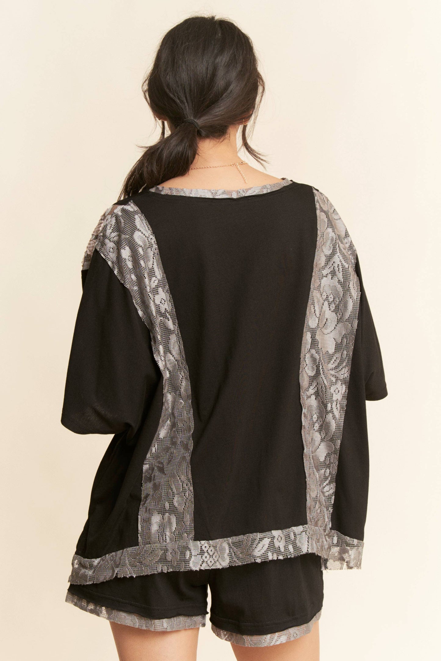 RIBBON TIE WAISTBAND FLORAL LACE SHORTS