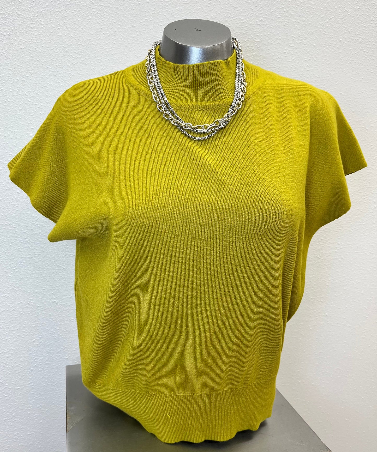 Perfect pitch Green sweater