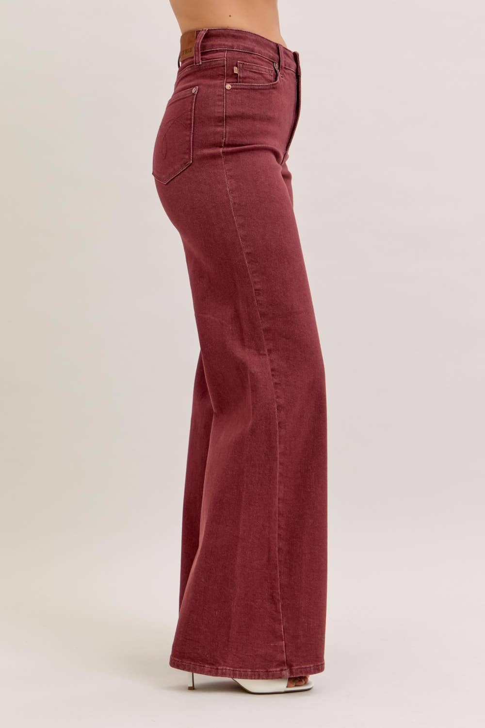Retro Wide With Twisted Seams