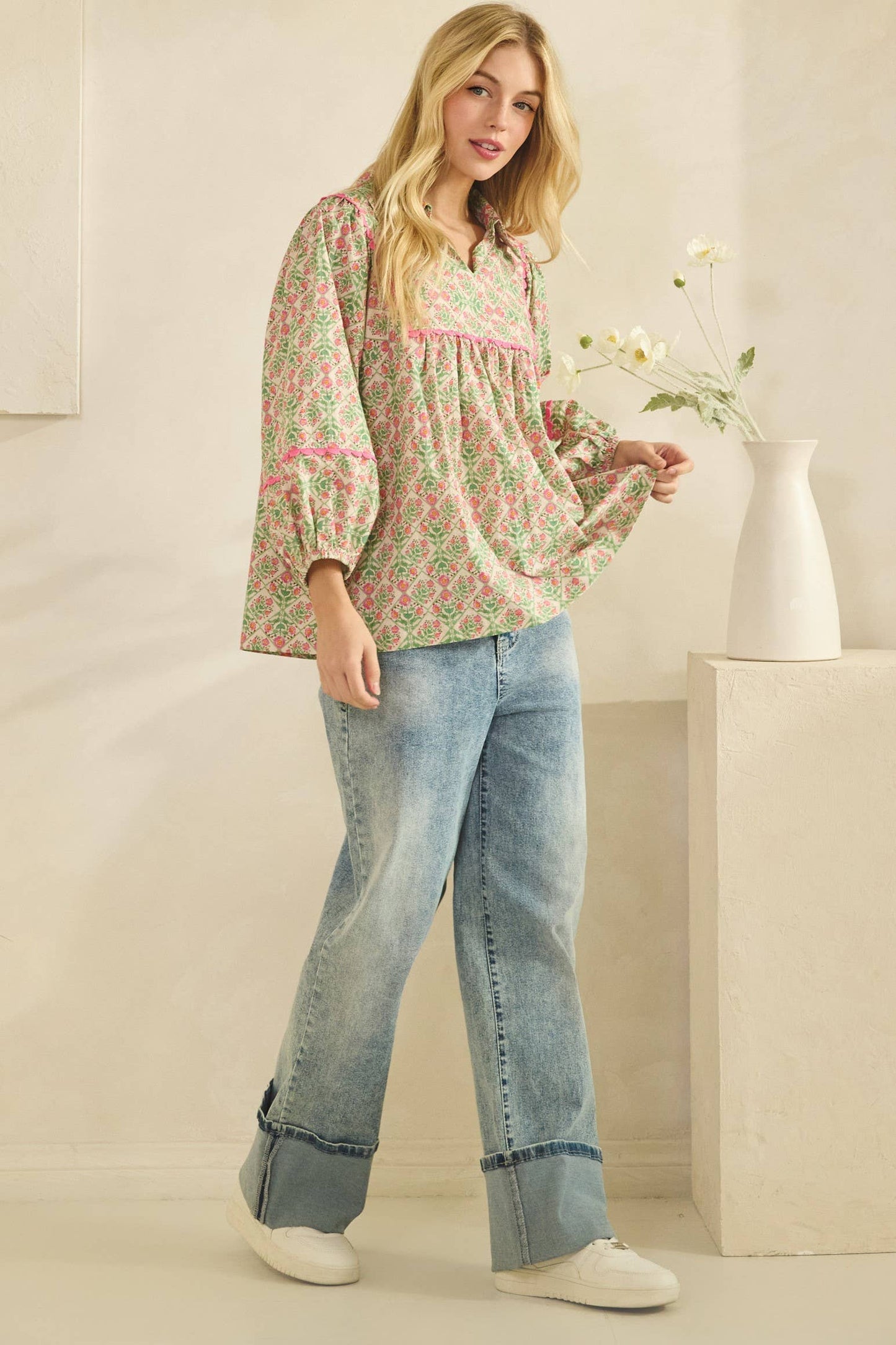VINTAGE FLORAL PUFF SLEEVE TOP