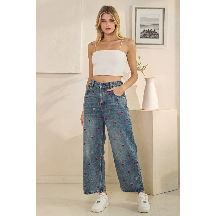 HEART EMBROIDERED BOYFRIEND JEANS