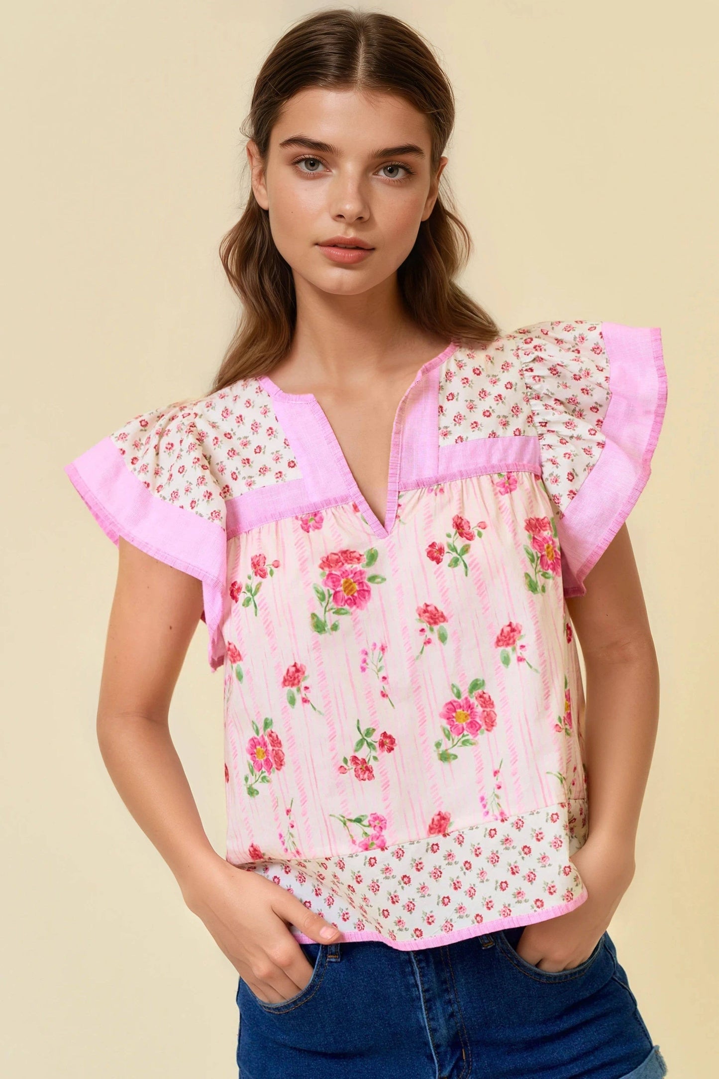MIXED PRINT FLUTTER SLEEVE TOP