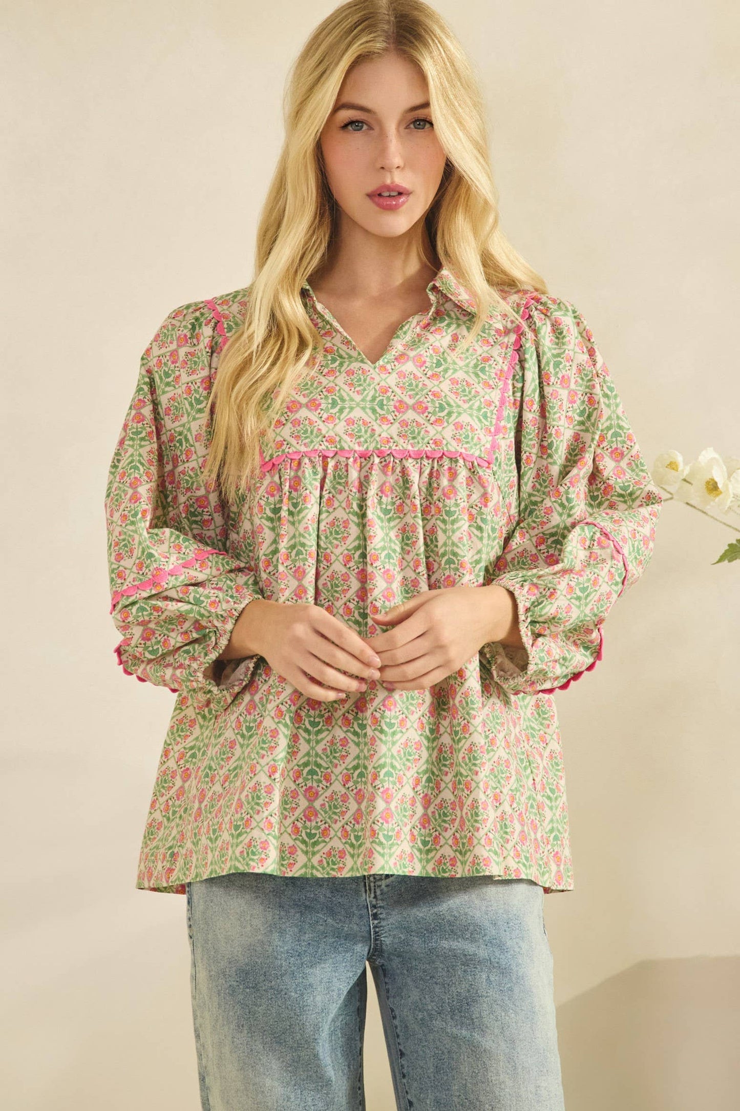 VINTAGE FLORAL PUFF SLEEVE TOP