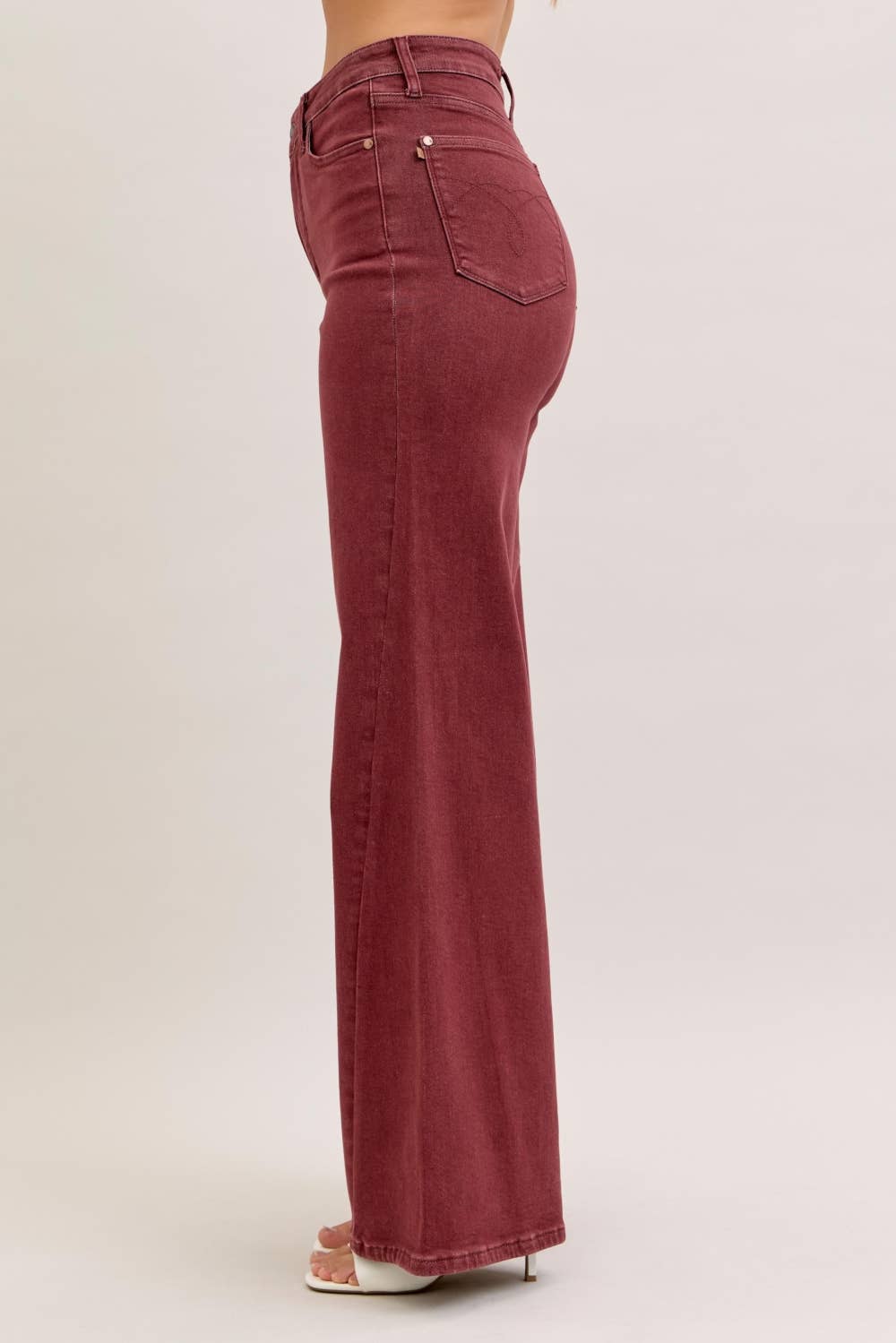 Retro Wide With Twisted Seams