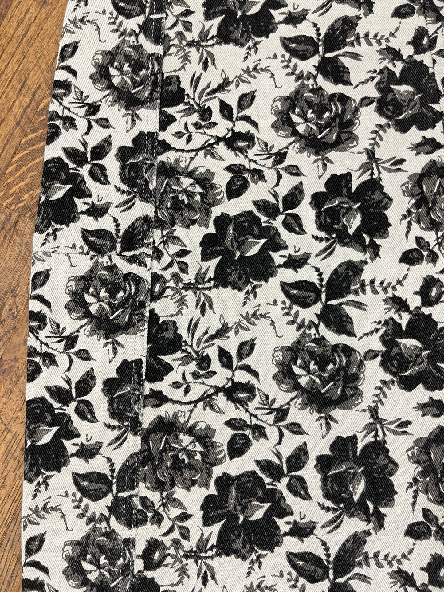 Rose printed twill barrel prints