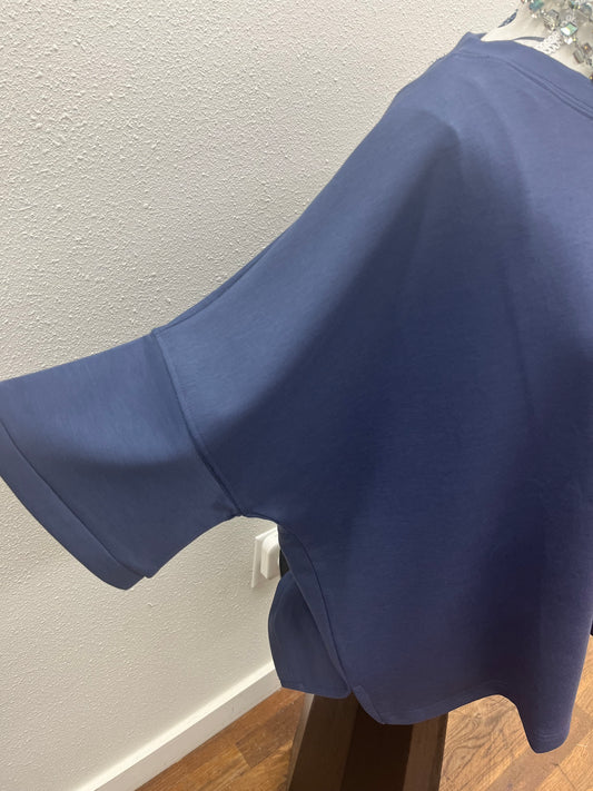 Scuba round neck top with side slits