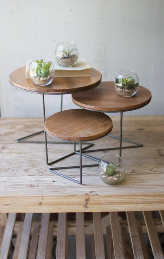 SET OF THREE ROUND WIRE DISPLAY RISERS WITH WOOD TOPS