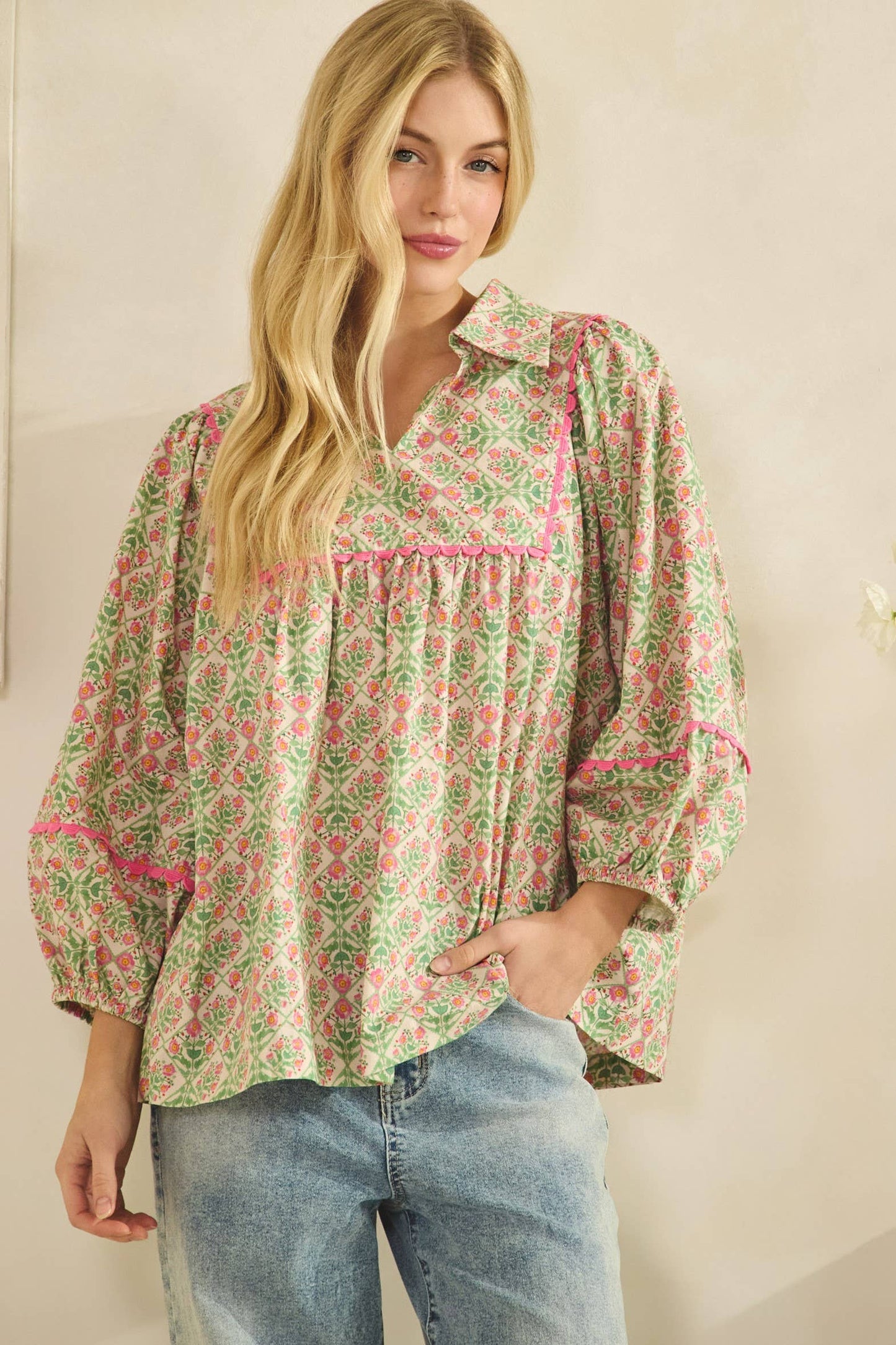 VINTAGE FLORAL PUFF SLEEVE TOP