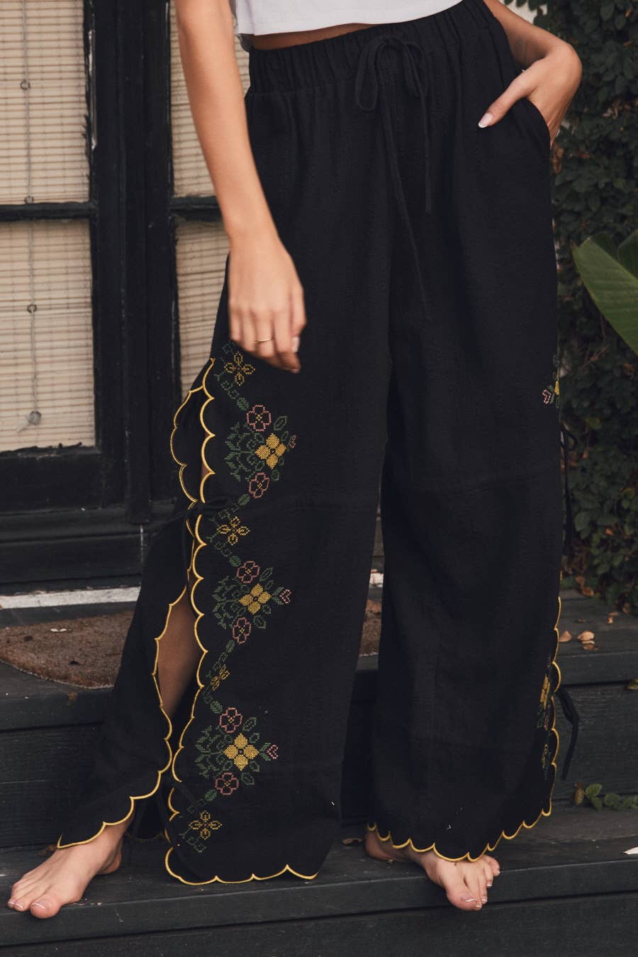 Embroidered Wide-leg Pants