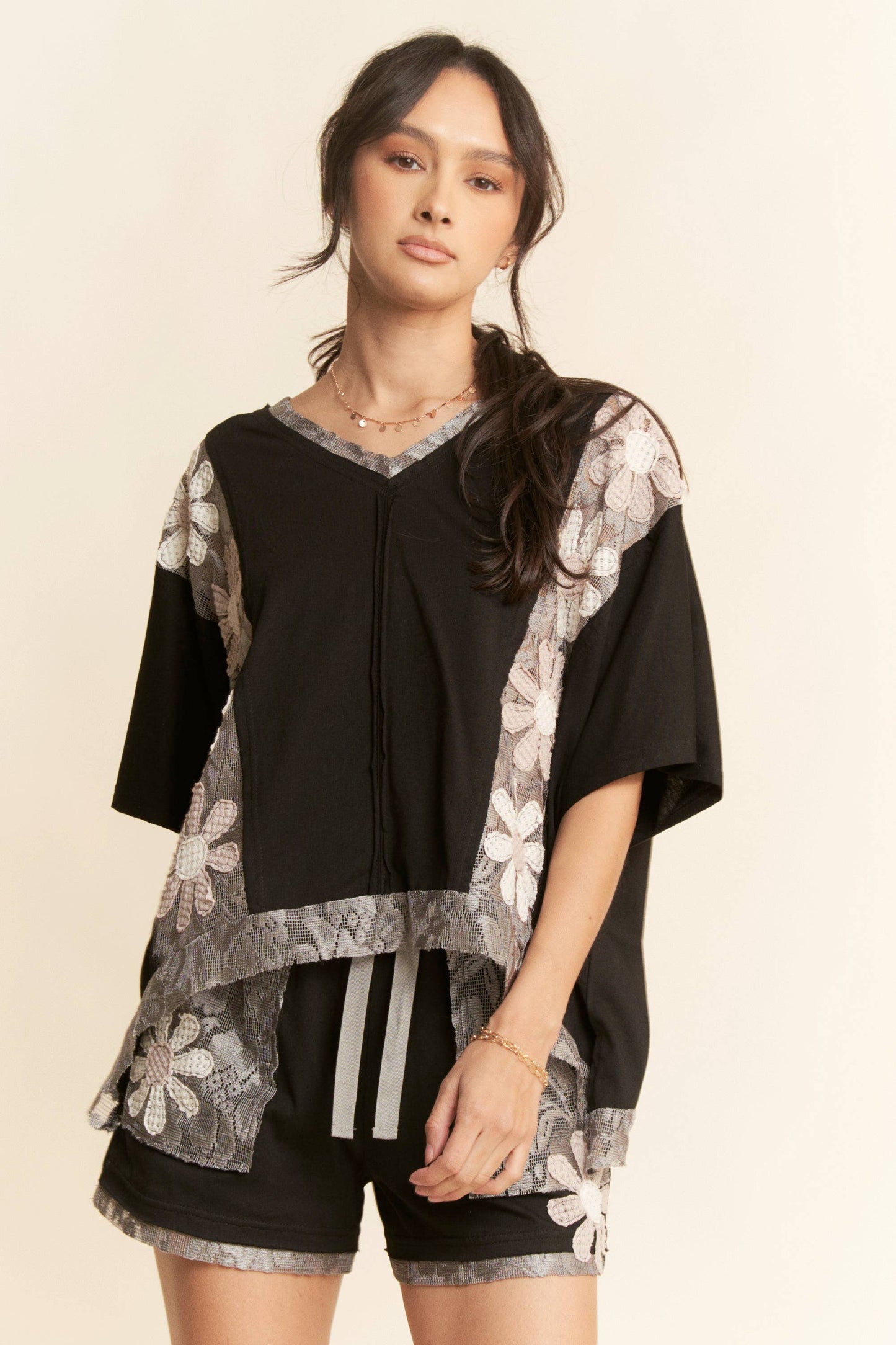 RIBBON TIE WAISTBAND FLORAL LACE SHORTS